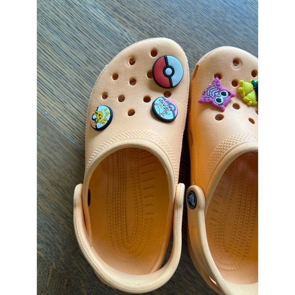 Crocs with 6 Charms – Peachy‎ Orange – Size 4/6 - Picture 3 of 8